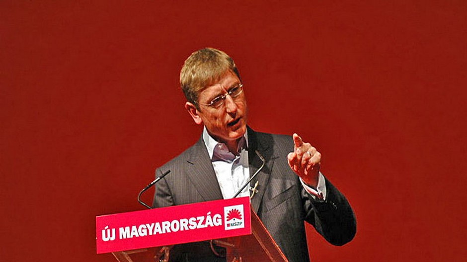 Maďarskí premiér Ferenc Gyurcsány si za svojou reformnou politikou stojí