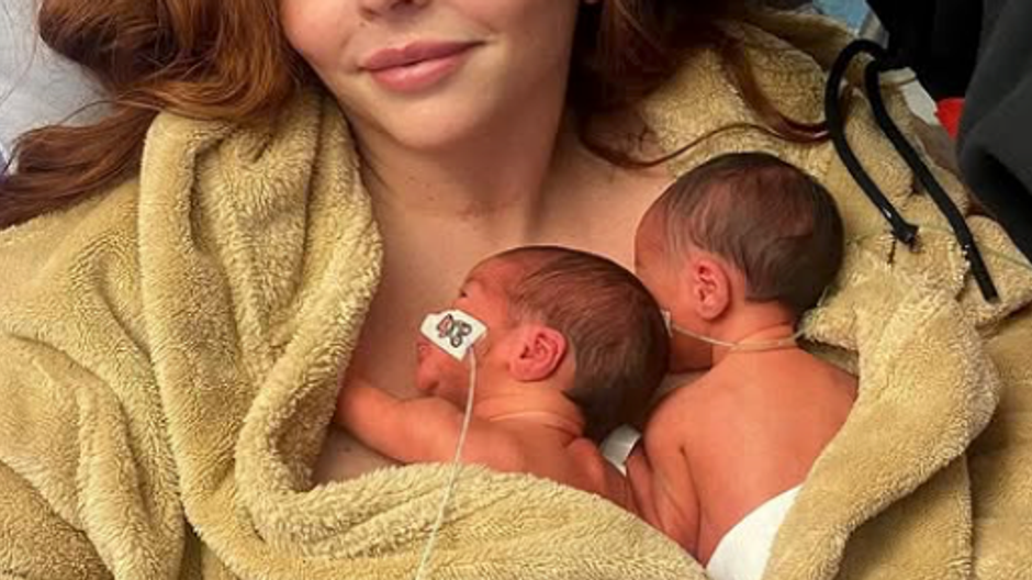 Jesy Neslon a jej dvojičky