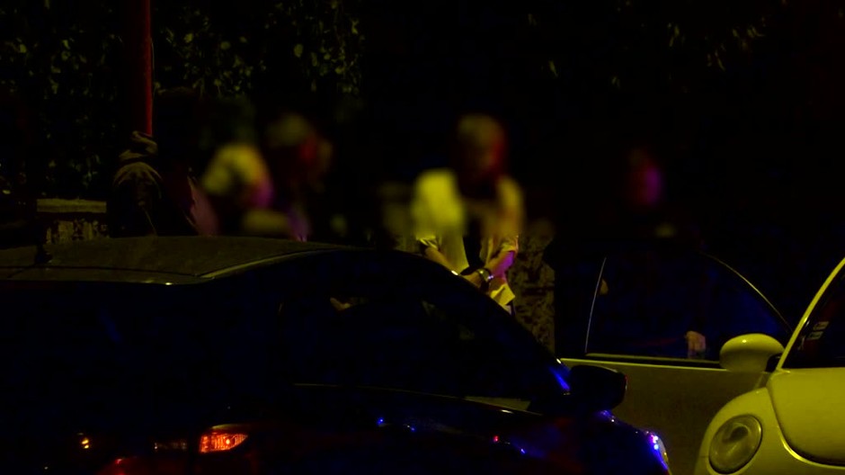 Kukláči v Žiline odstavili auto. Ženu odviezli na políciu342