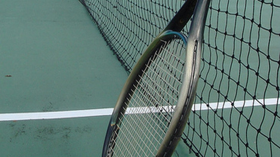 tenisova raketa a lopticka2