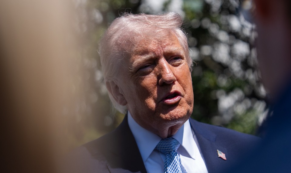 Trump oznámil, že dokumenty o mimozemšťanoch budú zverejnené už čoskoro