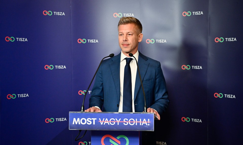 Péter Magyar bude v utorok telefonovať Robertovi Ficovi