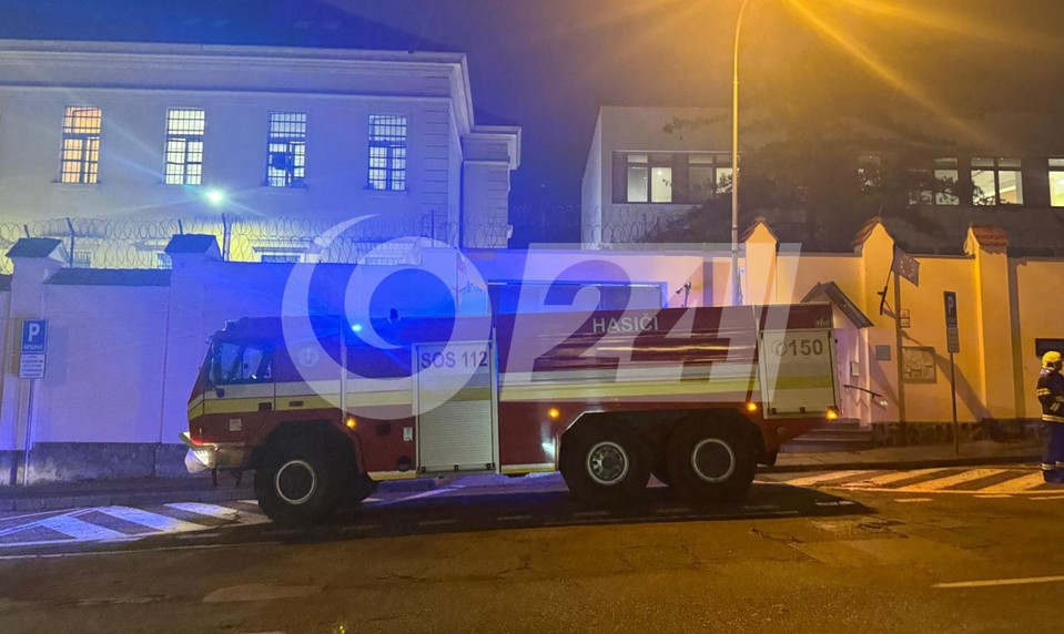 V nitrianskej väznici vypukol požiar. Časť väzňov museli evakuovať