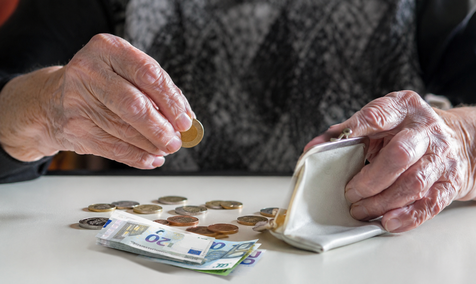Sklamaní pracujúci dôchodcovia: Vyššie odvody nemusia znamenať výrazné zvýšenie penzie