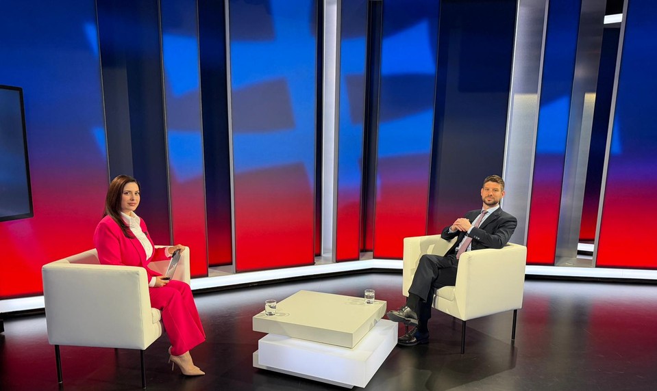 Šimečka v Politika 24 o statuse na Deň narcisov: Mrzí ma, ak sa to niekoho dotklo