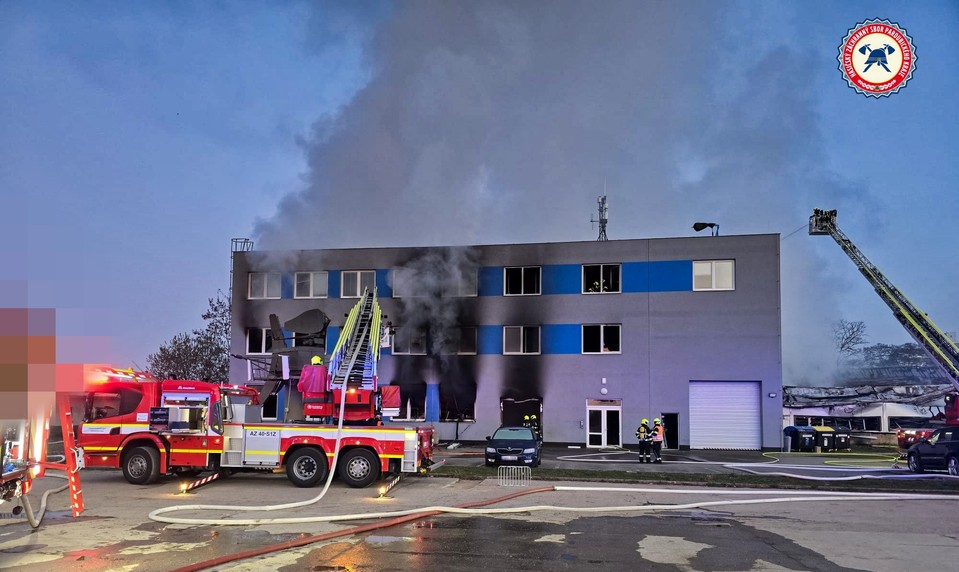 Američanka, zadržaná na Slovensku kvôli útoku v Pardubiciach, je v Česku