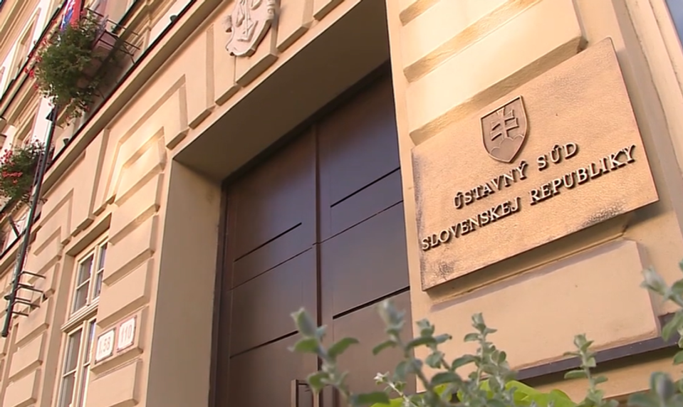 Ústavný súd odmietol sťažnosti v prípade záchrankového tendra z roku 2019