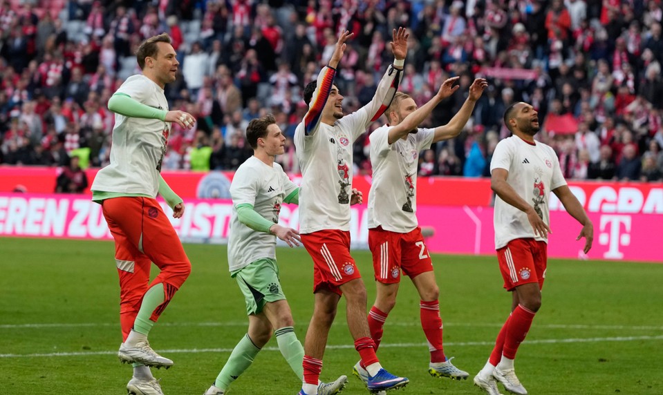 Suverénny BAYERN oslavuje 35. nemecký titul