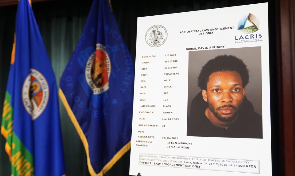 Speváka D4vda obvinili z vraždy. Telo 14-ročnej obete našli rozštvrtené v jeho aute