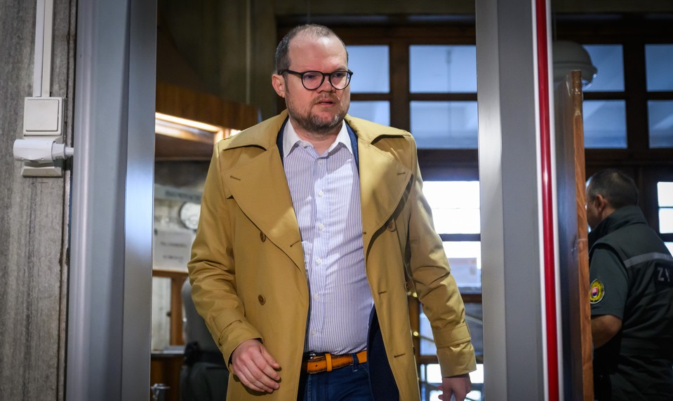 Prokurátor rozhodol: Kubina môže obhajovať "čurillovcov" v kauze Kajúcnik