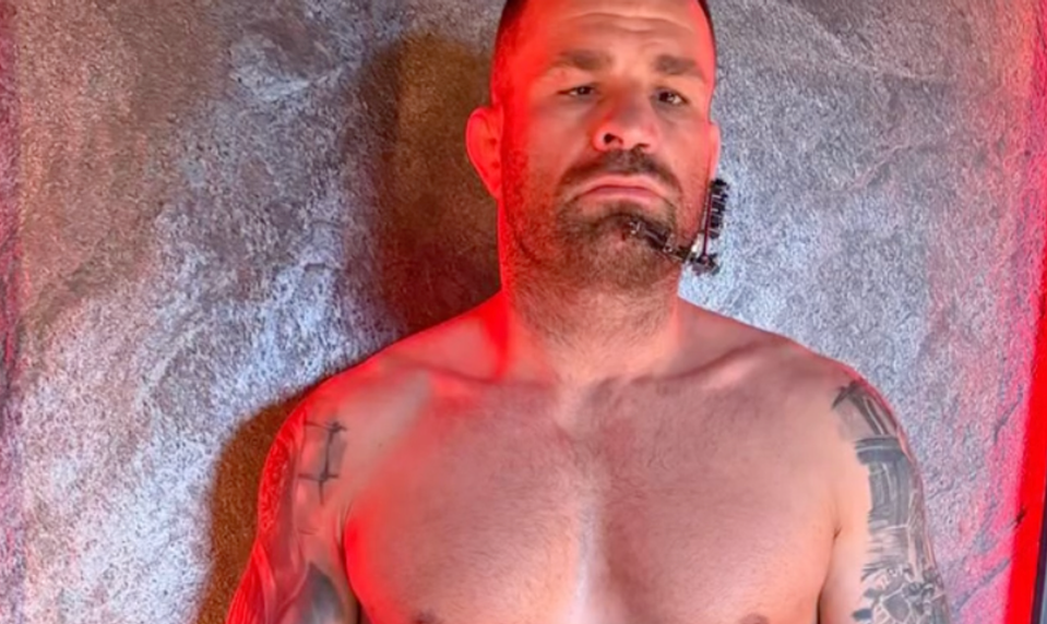 TOTO teda nie je životní forma! Vémola sa dobrovoľne vyzliekol, trpké udalosti na ňom nechali stopy!