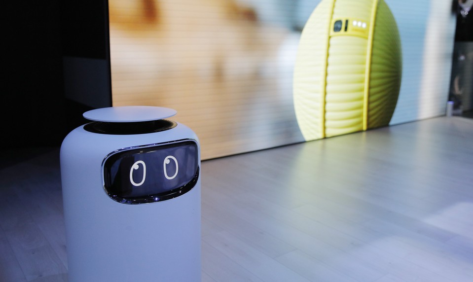 Záujem o technológie budúcnosti rastú. Musíme sa posunúť o level vyššie, vysvetľuje počítačový vedec Martin Spano