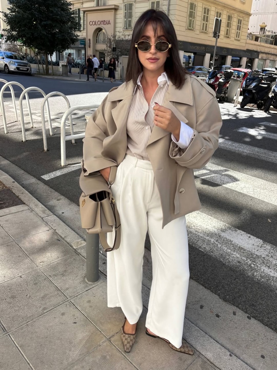 Nákupné maniačky - béžová farba