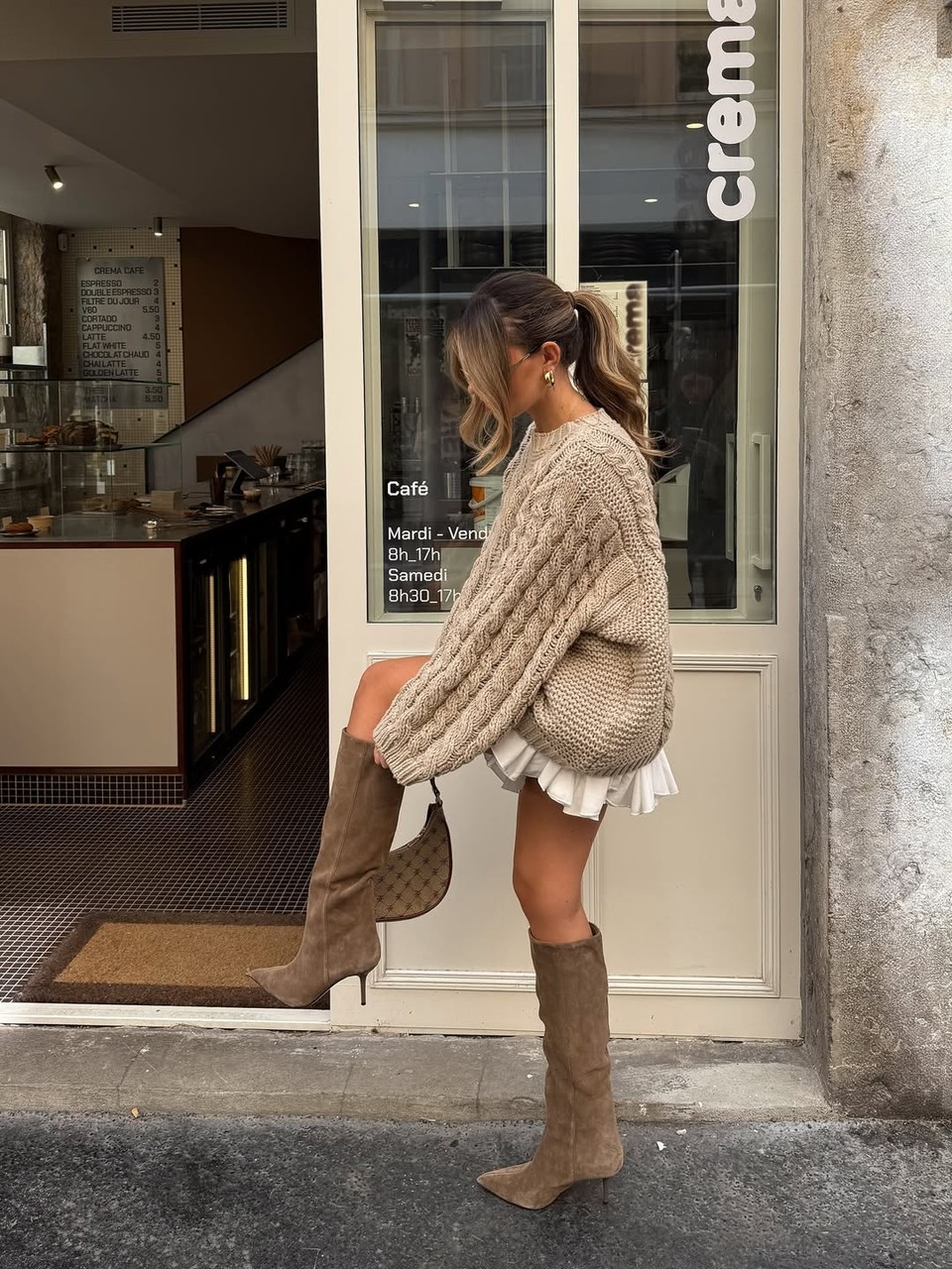 Nákupné maniačky - béžová farba